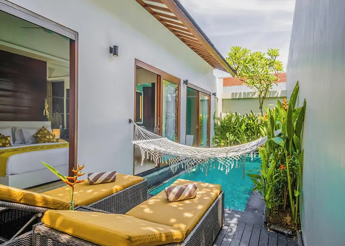 Anari Villas Kuta, Romantic Private Pool Villa Villa